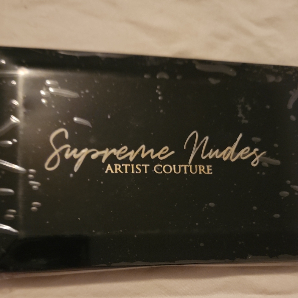 Artist Couture Eyeshadow Palette - Black & Gold Script